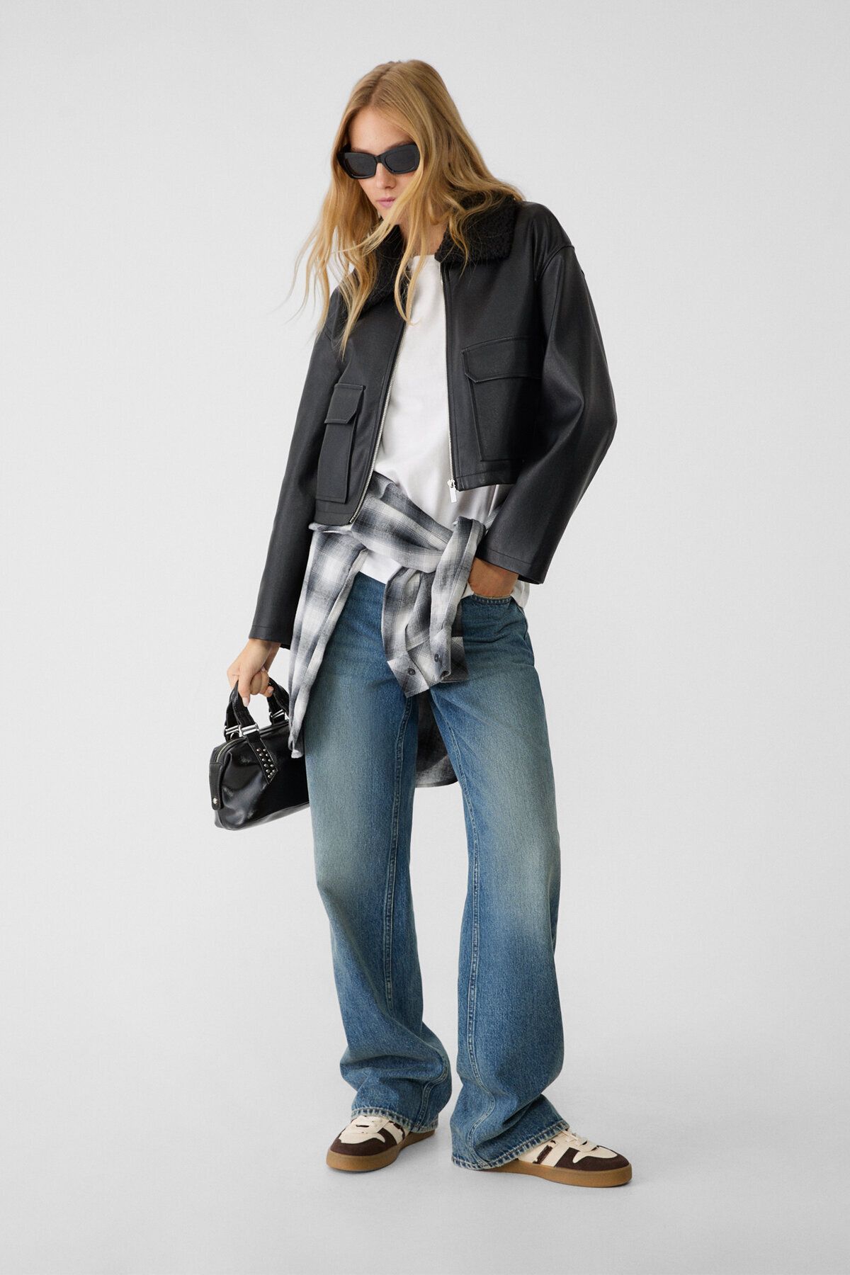 Kontrast yakalı suni deri ceket