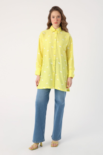 Sarı Oversize Yırtmaçlı Desenli Gömlek Tunik Sarı Oversize Yırtmaçlı Desenli Gömlek Tunik
