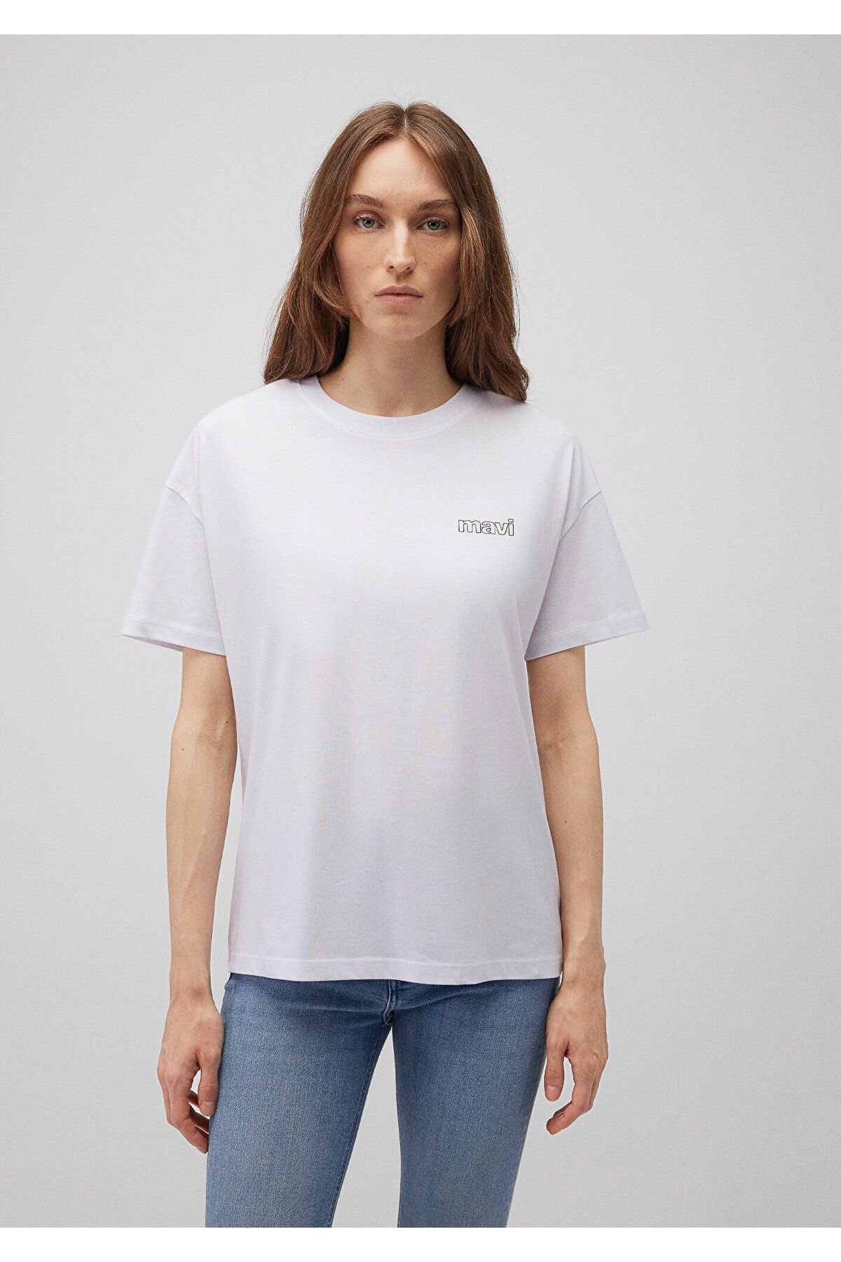 Logo Baskılı Beyaz Tişört Loose Fit / Bol Rahat Kesim 1611309-620 Logo Baskılı Beyaz Tişört Loose Fit / Bol Rahat Kesim 1611309-620