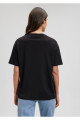 Logo Baskılı Siyah Tişört Loose Fit / Bol Rahat Kesim 1611309-900 Logo Baskılı Siyah Tişört Loose Fit / Bol Rahat Kesim 1611309-900