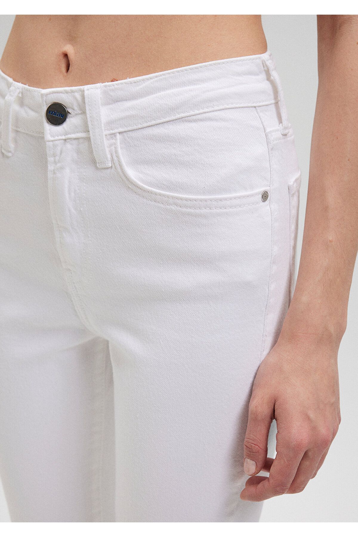 Miav 90lar Beyaz Jean Pantolon 1010299-86435 Miav 90lar Beyaz Jean Pantolon 1010299-86435