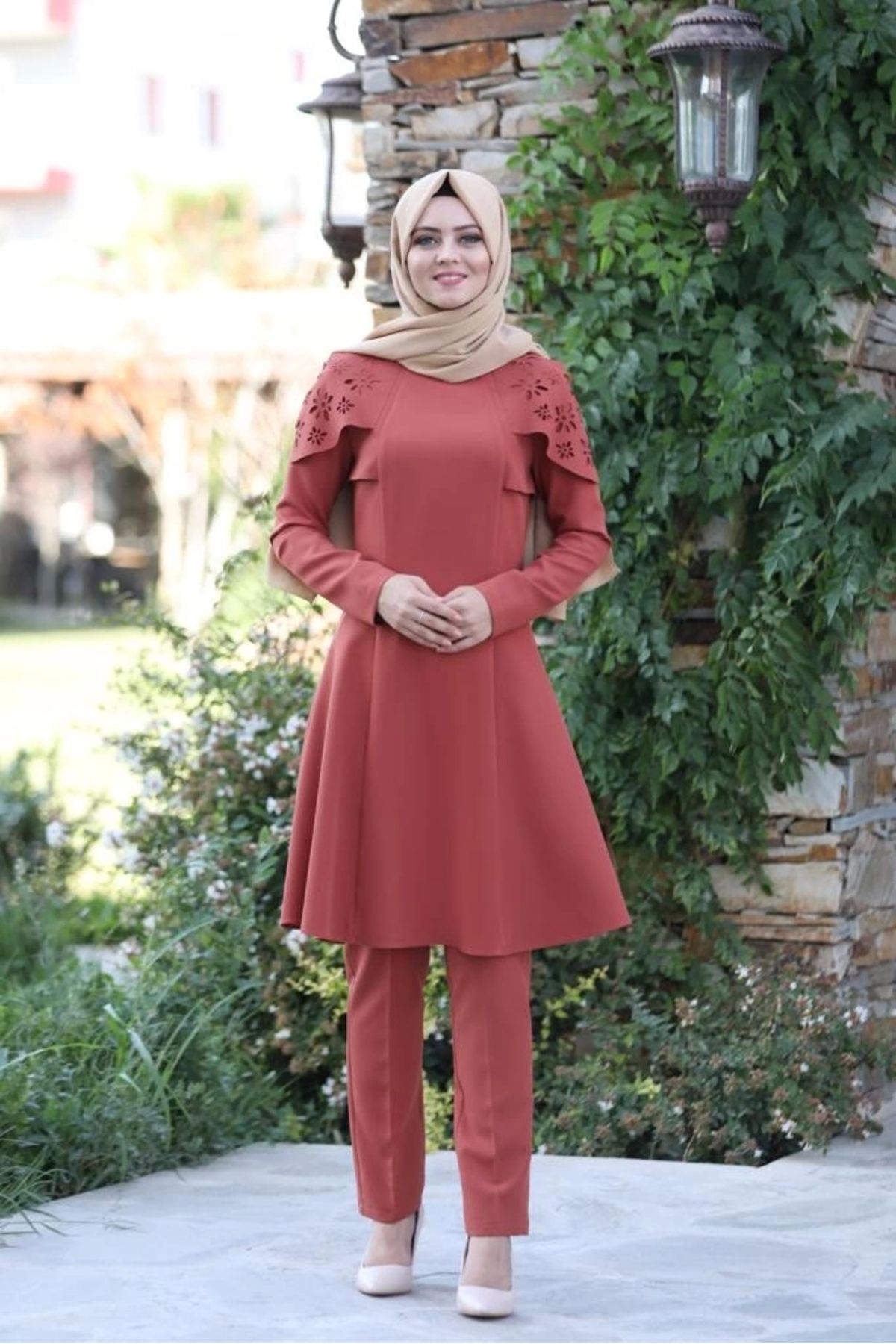 Pelerinli Takım Elbise Mc0034 Kiremit Pelerinli Takım Elbise Mc0034 Kiremit