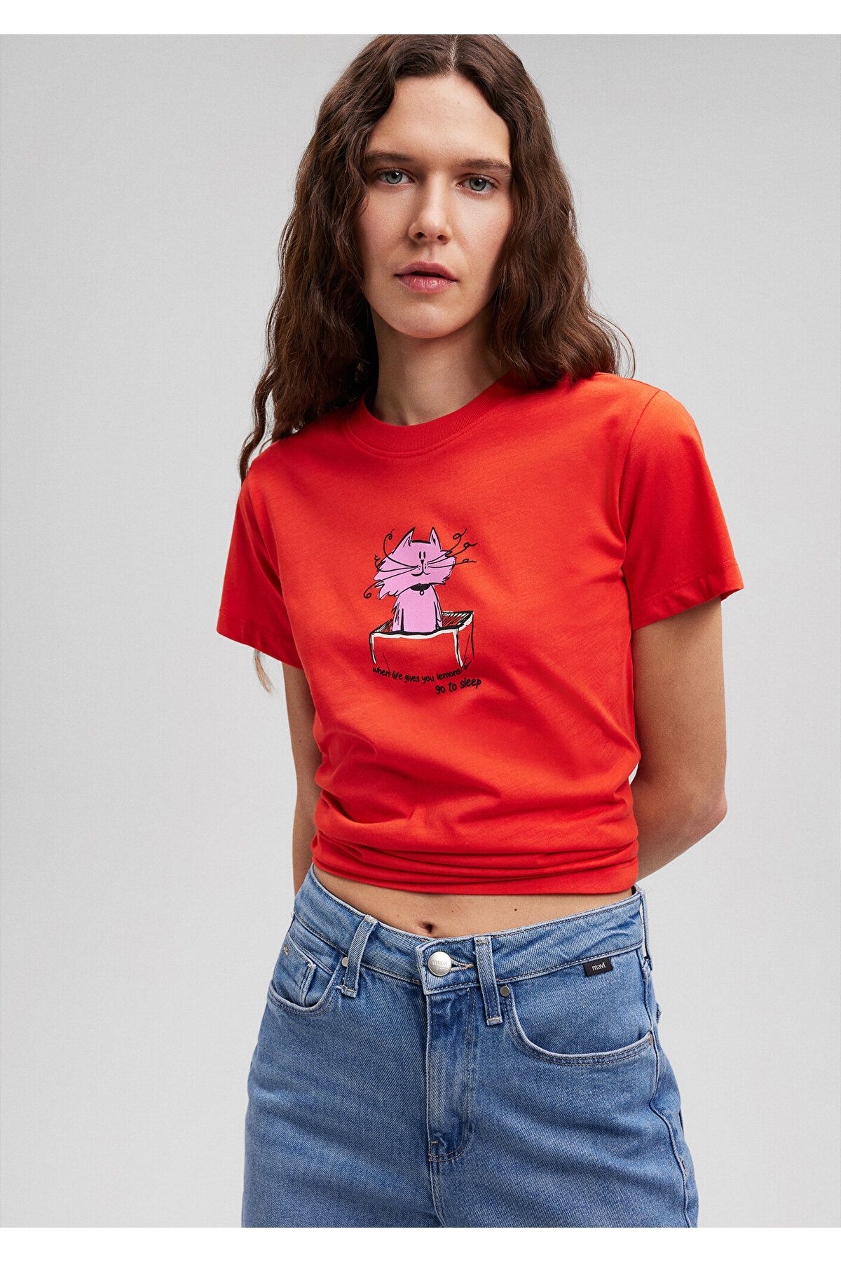 Kedi Baskılı Kırmızı Tişört Slim Fit / Dar Kesim 1612204-84584 Kedi Baskılı Kırmızı Tişört Slim Fit / Dar Kesim 1612204-84584