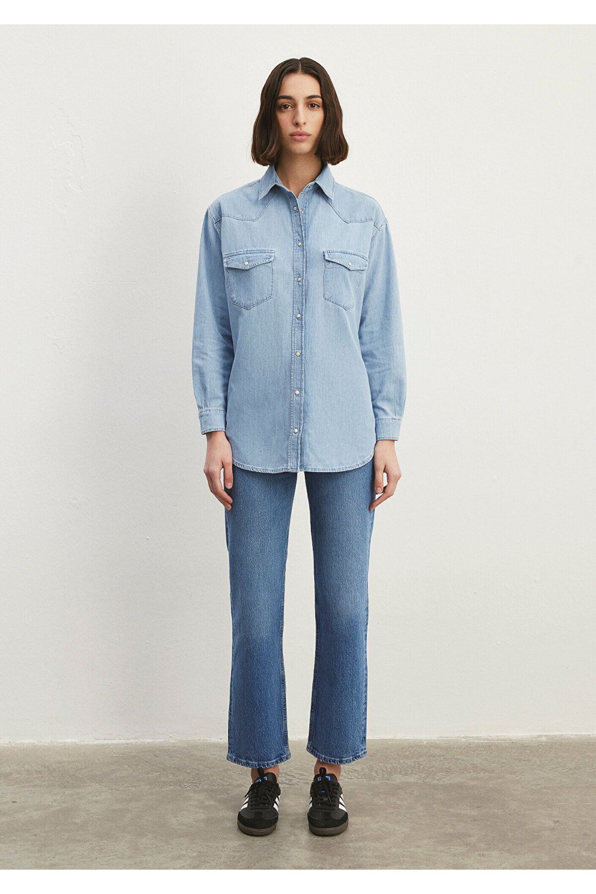 Patricia Classic Denim Buz Jean Gömlek Loose Fit / Bol Rahat Kesim 1210784-87099 Patricia Classic Denim Buz Jean Gömlek Loose Fit / Bol Rahat Kesim 1210784-87099