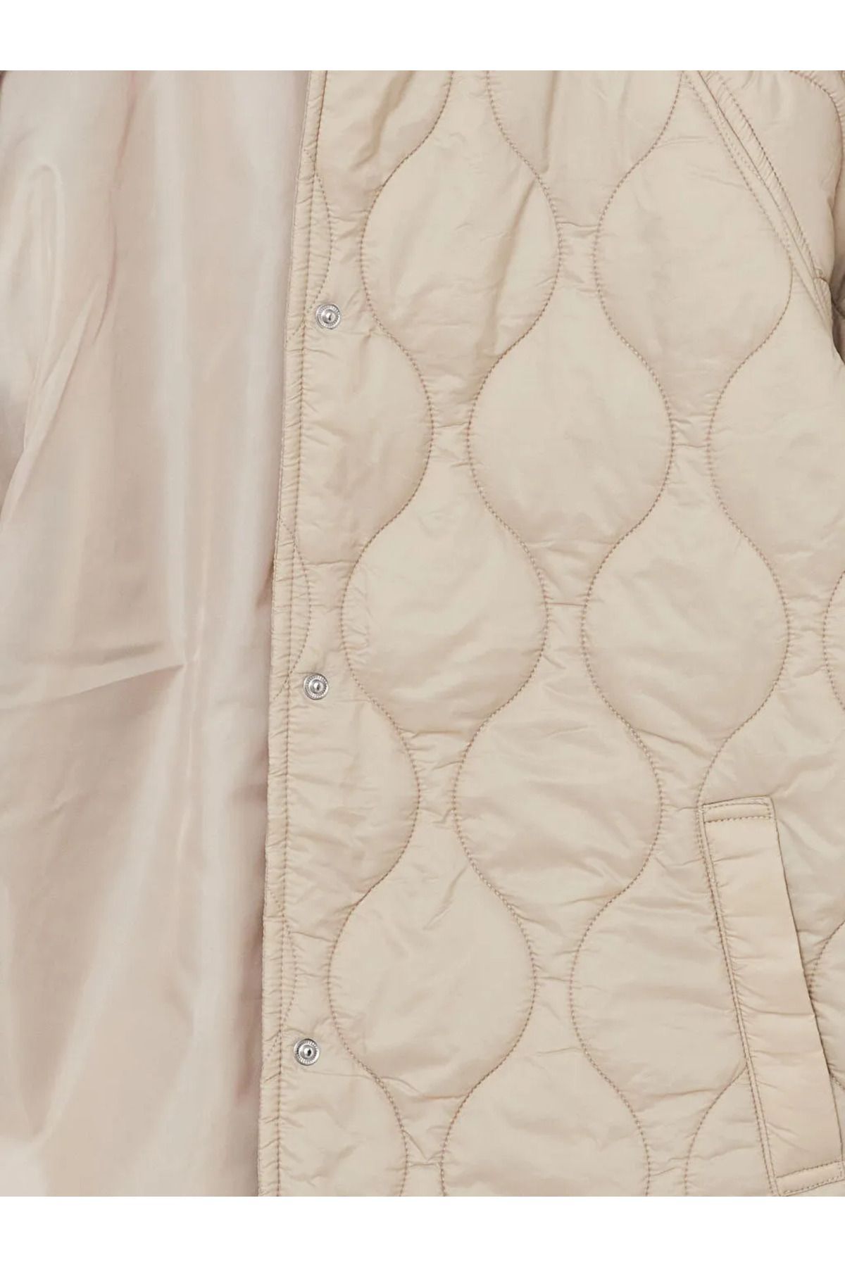 LCWAIKIKI Classic Bej Kapüşonlu Kendinden Desenli Oversize Kadın Şişme Mont