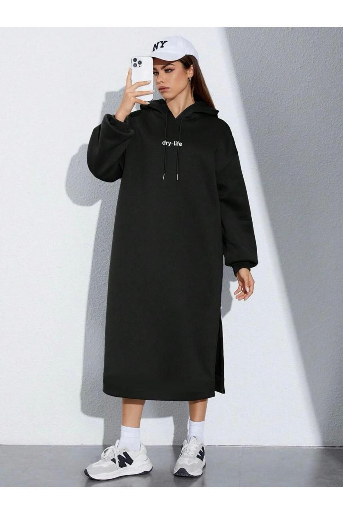 Tesettür Kapüşonlu 3 İplik Şardonlu Uzun Tunik Bluz Sweatshirt Tesettür Kapüşonlu 3 İplik Şardonlu Uzun Tunik Bluz Sweatshirt