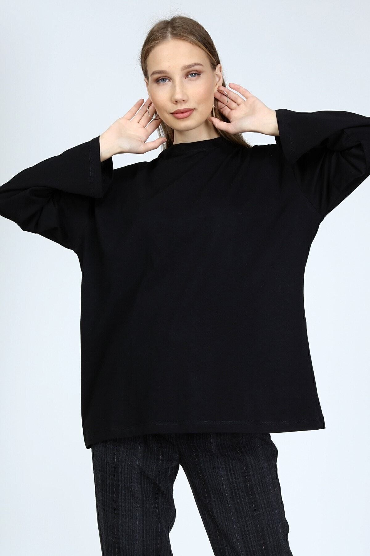 Plume Kadın Siyah Uzun Kollu Bisiklet Yaka Basic Oversize T-shirt Plume Kadın Siyah Uzun Kollu Bisiklet Yaka Basic Oversize T-shirt