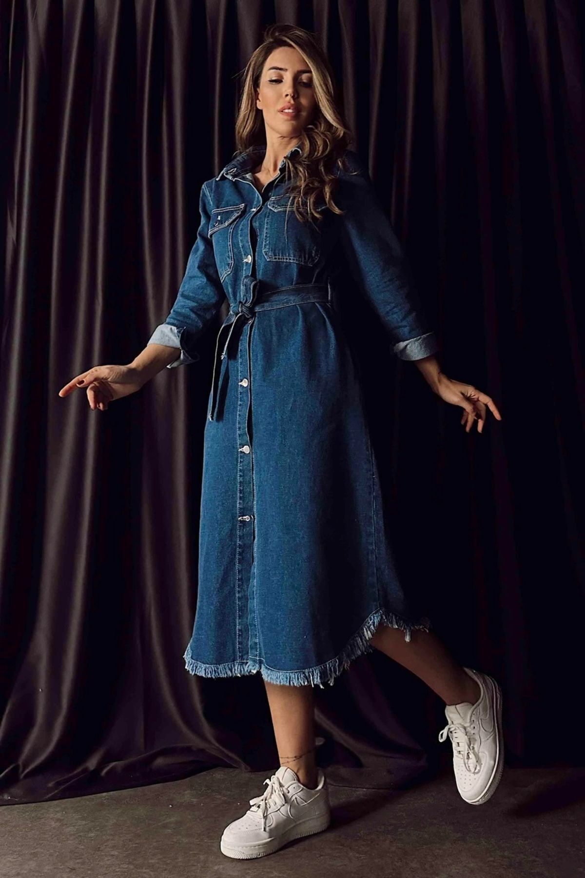 SAGİ Kadın Kuşaklı Denim Midi Elbise SAGİ Kadın Kuşaklı Denim Midi Elbise
