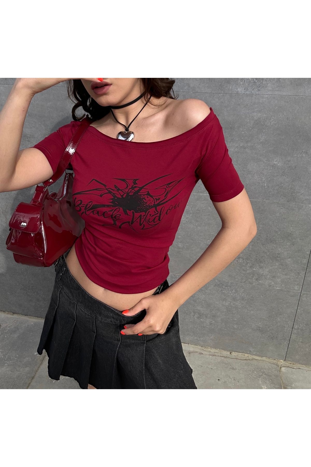 Bordo Black Widow Omuzu Açık Spider Kısa Kollu Crop