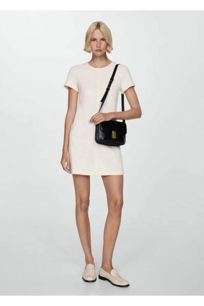 Kısa tüvit elbise Kısa tüvit elbise
