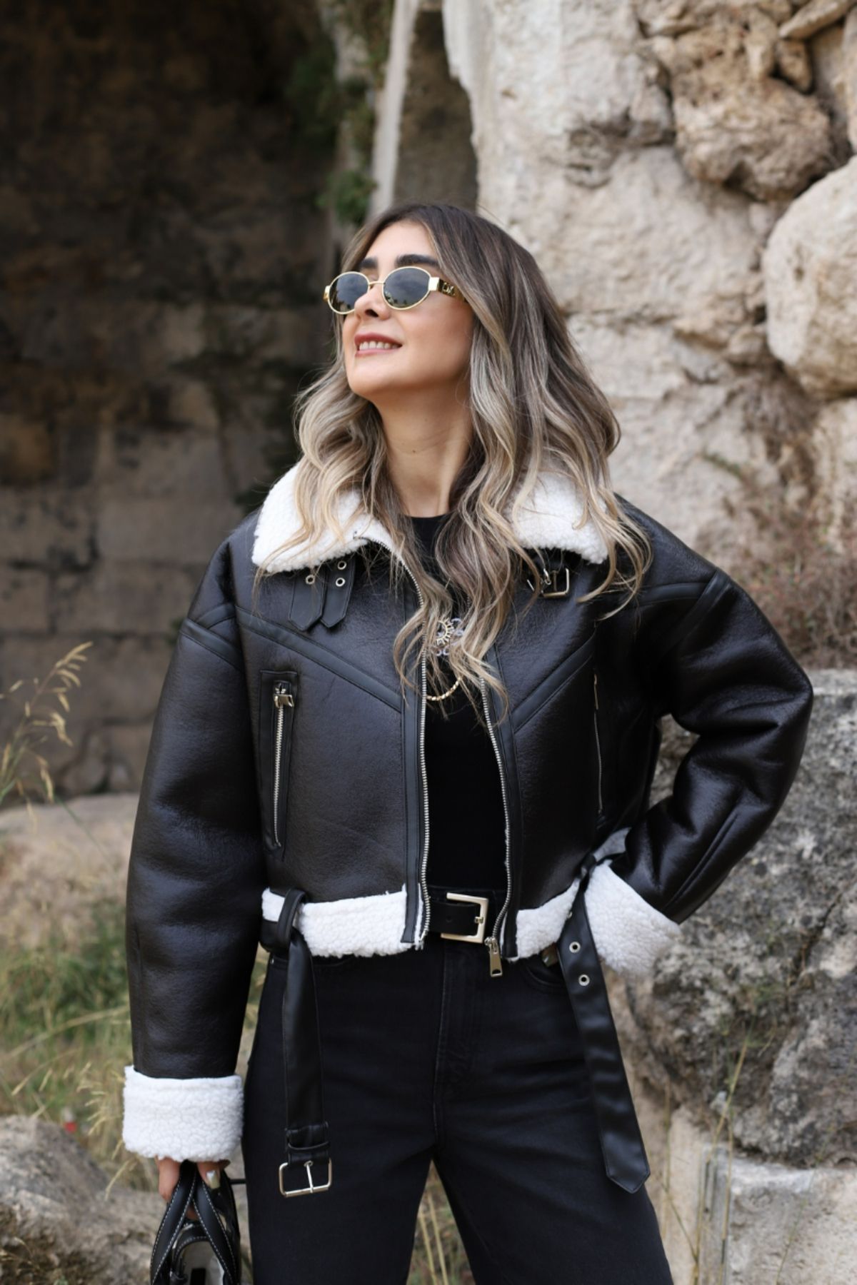 Siyah İçi Kürk Detay Mont Siyah İçi Kürk Detay Mont