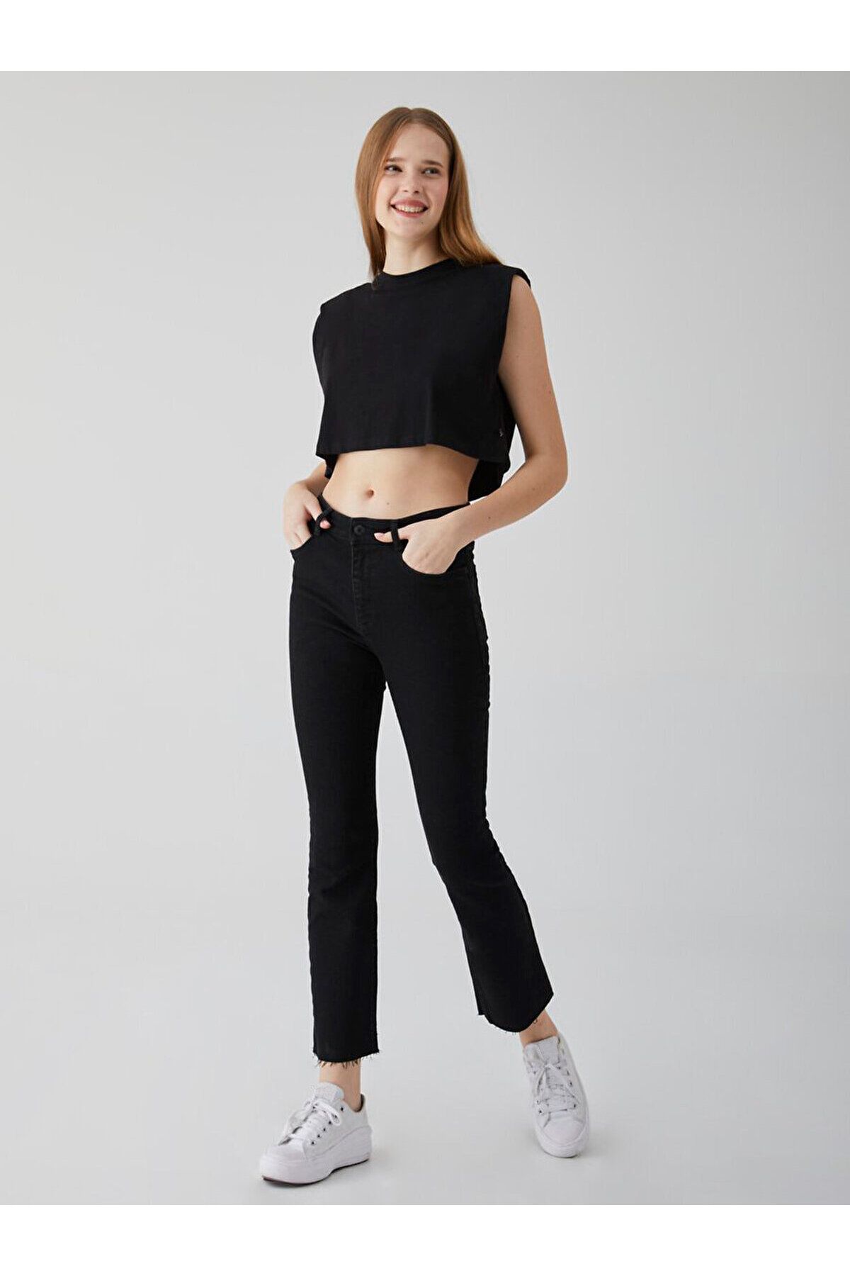 Lynda X Yüksek Bel Cropped Flare Cropped Flare Jean Pantolon Lynda X Yüksek Bel Cropped Flare Cropped Flare Jean Pantolon