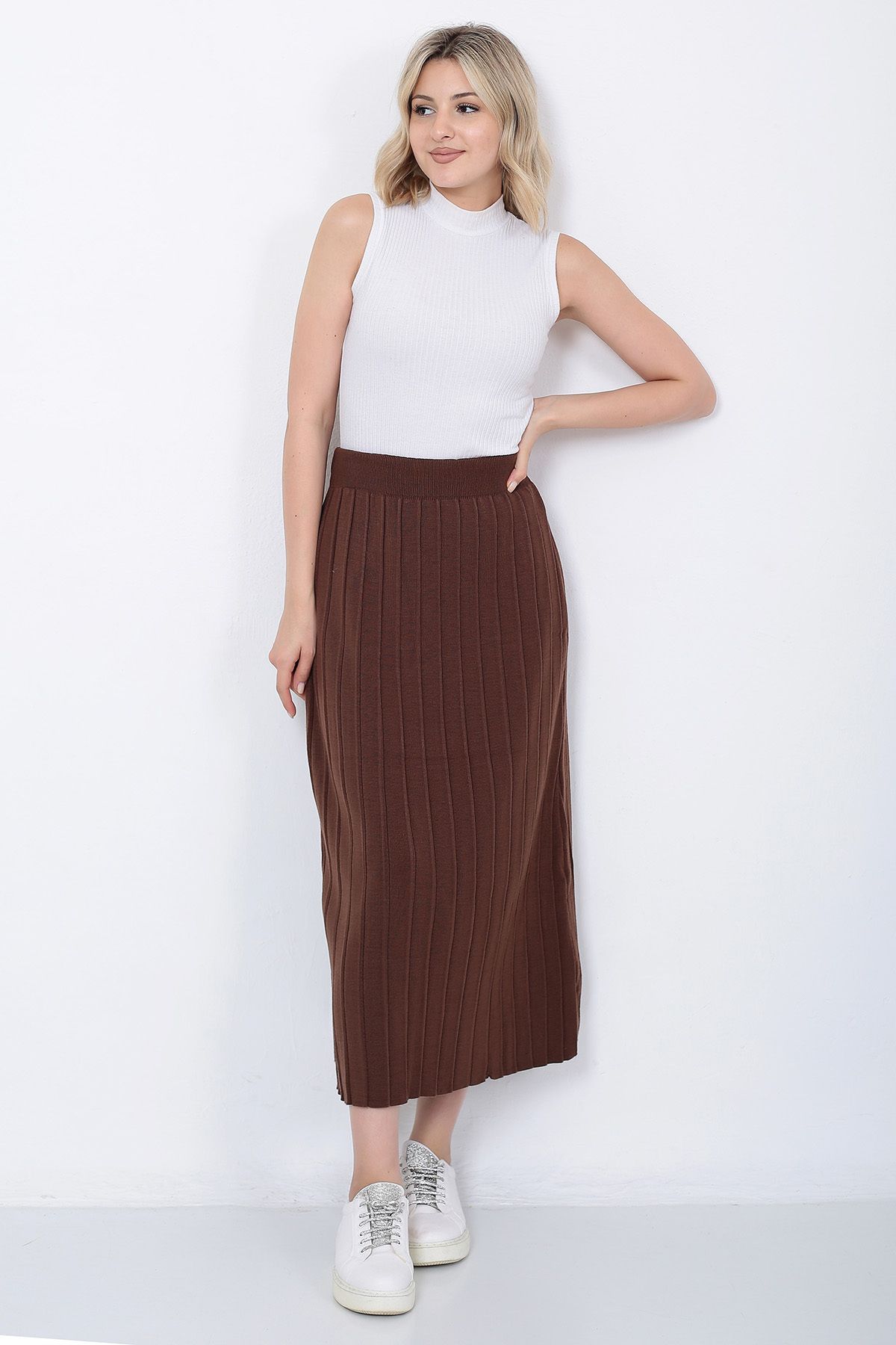 Kadın Triko Etek Oversize Kahverengi Kadın Triko Etek Oversize Kahverengi