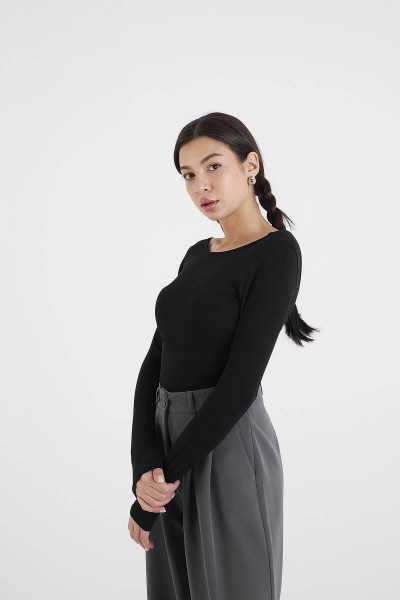 Sırt Dekolteli Uzun Kollu Bluz B13327-i1 Sırt Dekolteli Uzun Kollu Bluz B13327-i1