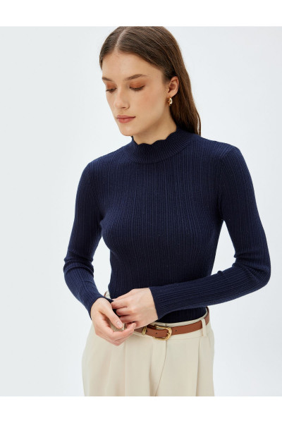 Triko Kazak Slim Fit Hafif Dik Yaka Uzun Kollu Triko Kazak Slim Fit Hafif Dik Yaka Uzun Kollu