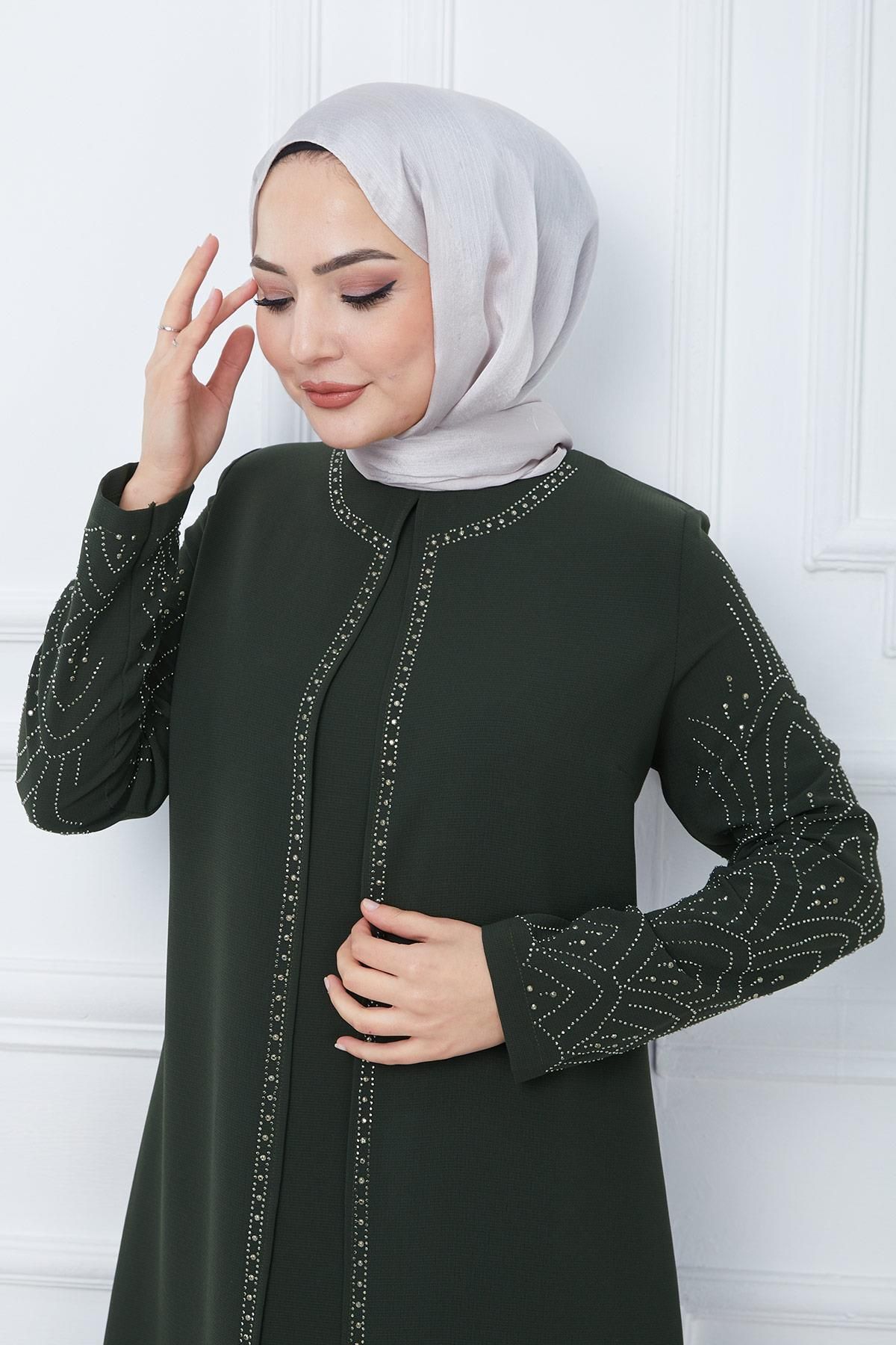 Kolları Taşlı Büyük Beden Anne Elbisesi Haki HM2349 Kolları Taşlı Büyük Beden Anne Elbisesi Haki HM2349
