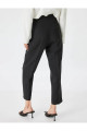 Yüksek Bel Cepli Slim Fit Cigarette Pantolon Yüksek Bel Cepli Slim Fit Cigarette Pantolon