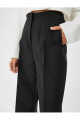 Yüksek Bel Cepli Slim Fit Cigarette Pantolon Yüksek Bel Cepli Slim Fit Cigarette Pantolon