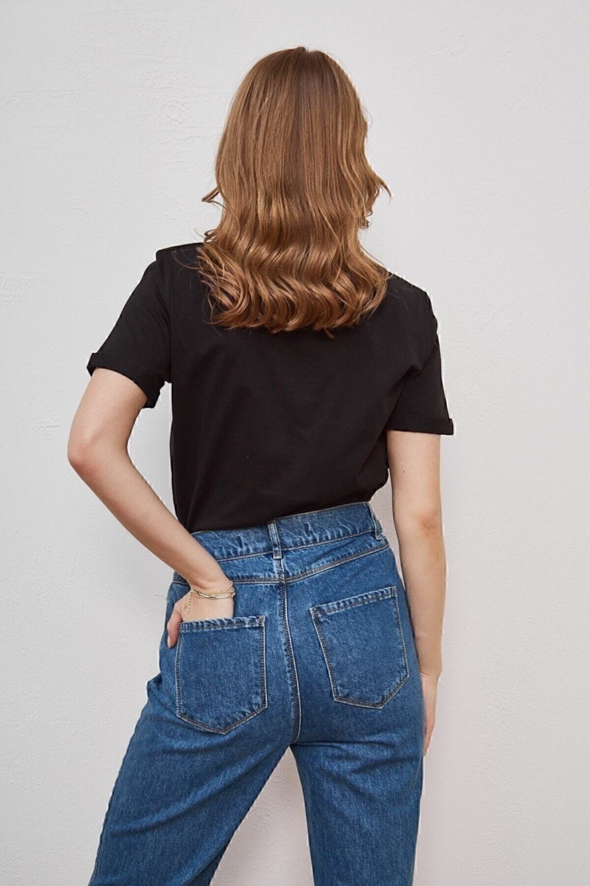 Kadın Siyah Ve Beyaz 2'li Paket Bisiklet Yaka Pamuklu Oversize T-shirt Lkr10242