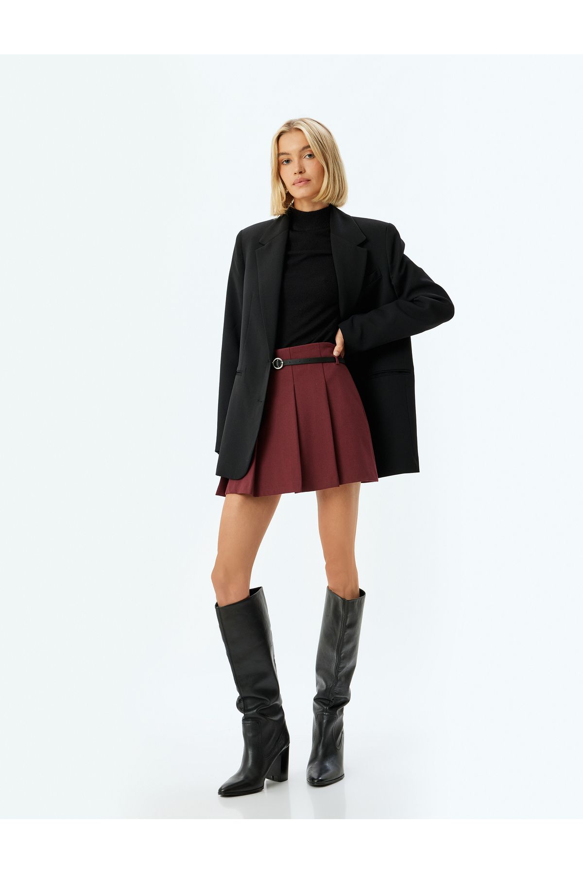 Pileli Mini Etek Kemerli Standart Bel Pileli Mini Etek Kemerli Standart Bel