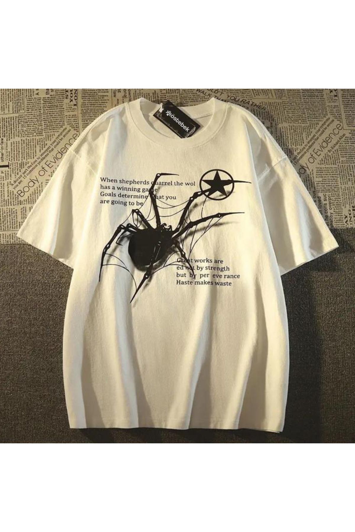 Beyaz Spider In Strings (Unisex) T-Shirt