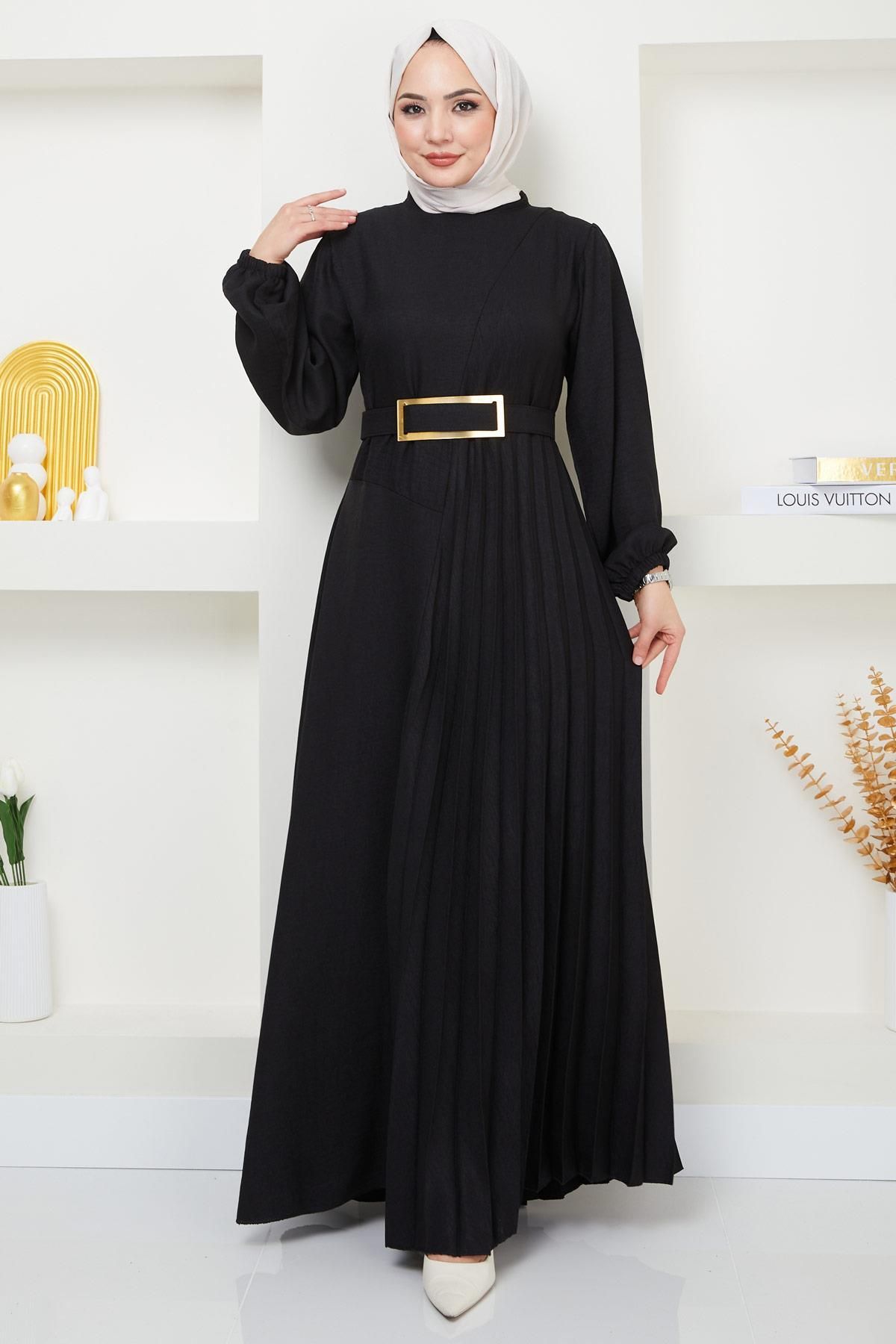 Kemerli Pilise Detaylı Elbise Siyah HM2363 Kemerli Pilise Detaylı Elbise Siyah HM2363