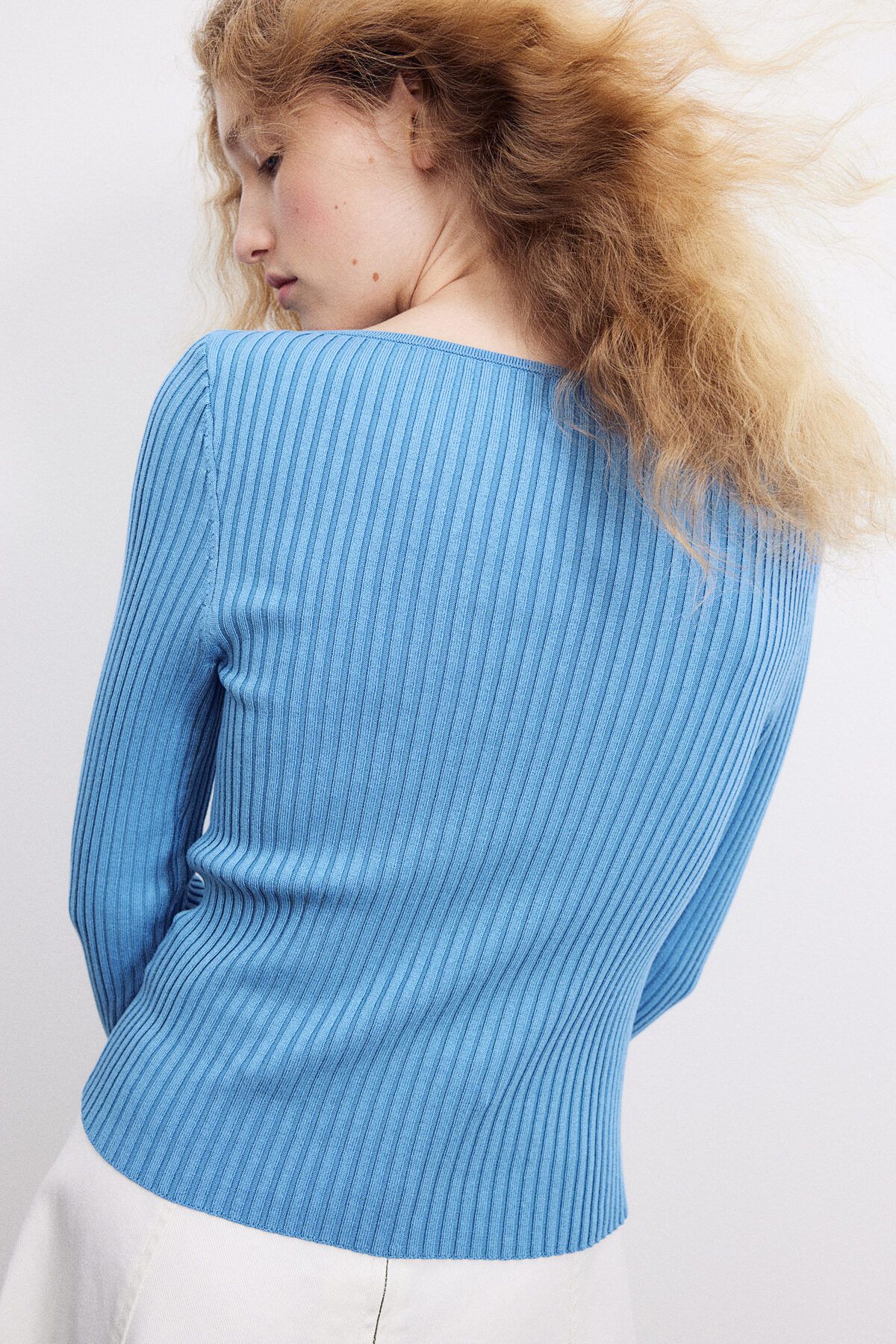 Lastik Örgülü Kayık Yaka Üst Lastik Örgülü Kayık Yaka Üst