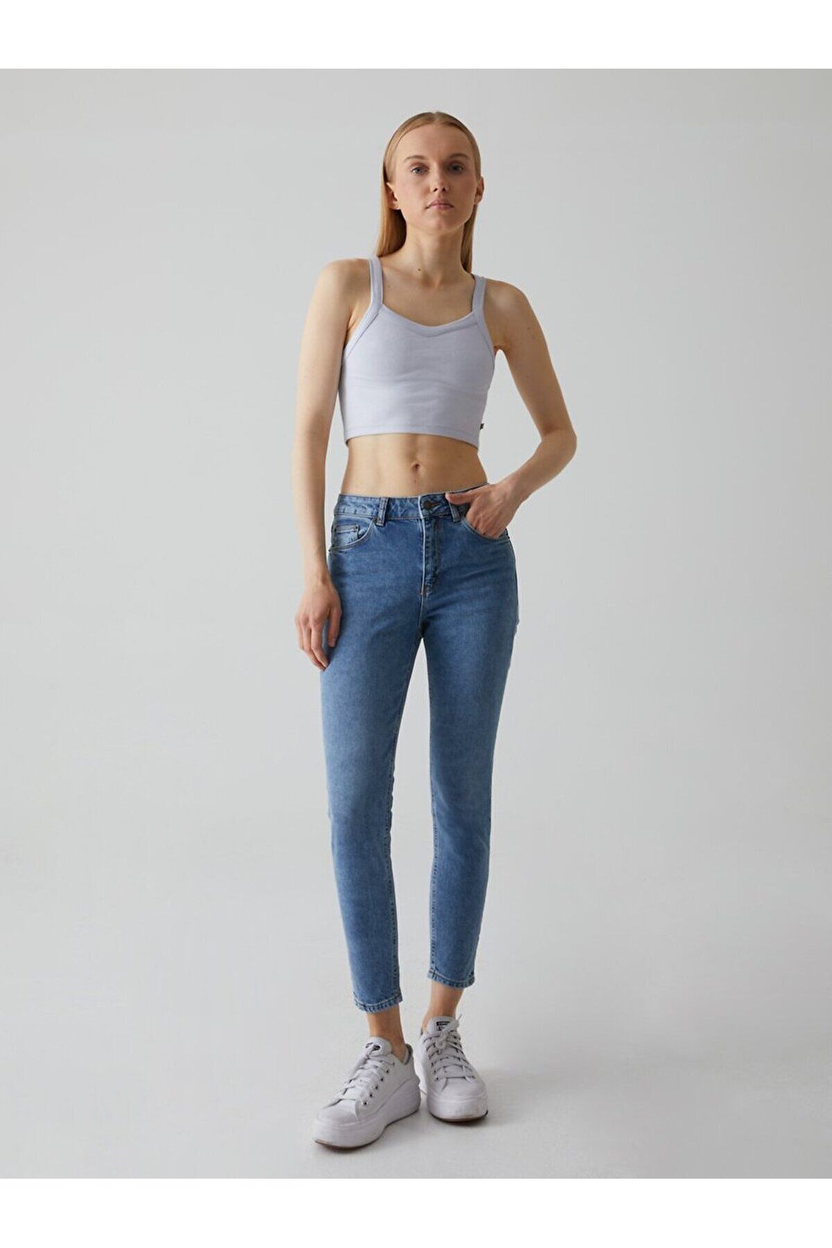 Lorıana Yüksek Bel Dar Paça Jean Pantolon Lorıana Yüksek Bel Dar Paça Jean Pantolon