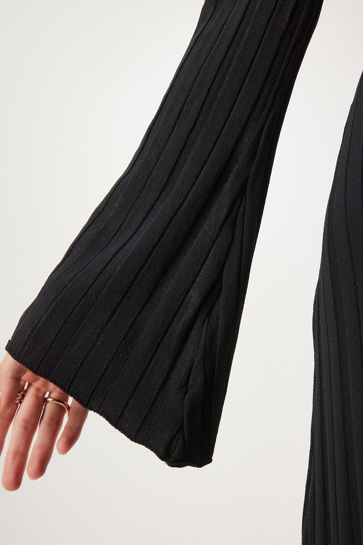 Kuşaklı Fitilli Uzun Triko Elbise SİYAH LKİ0020