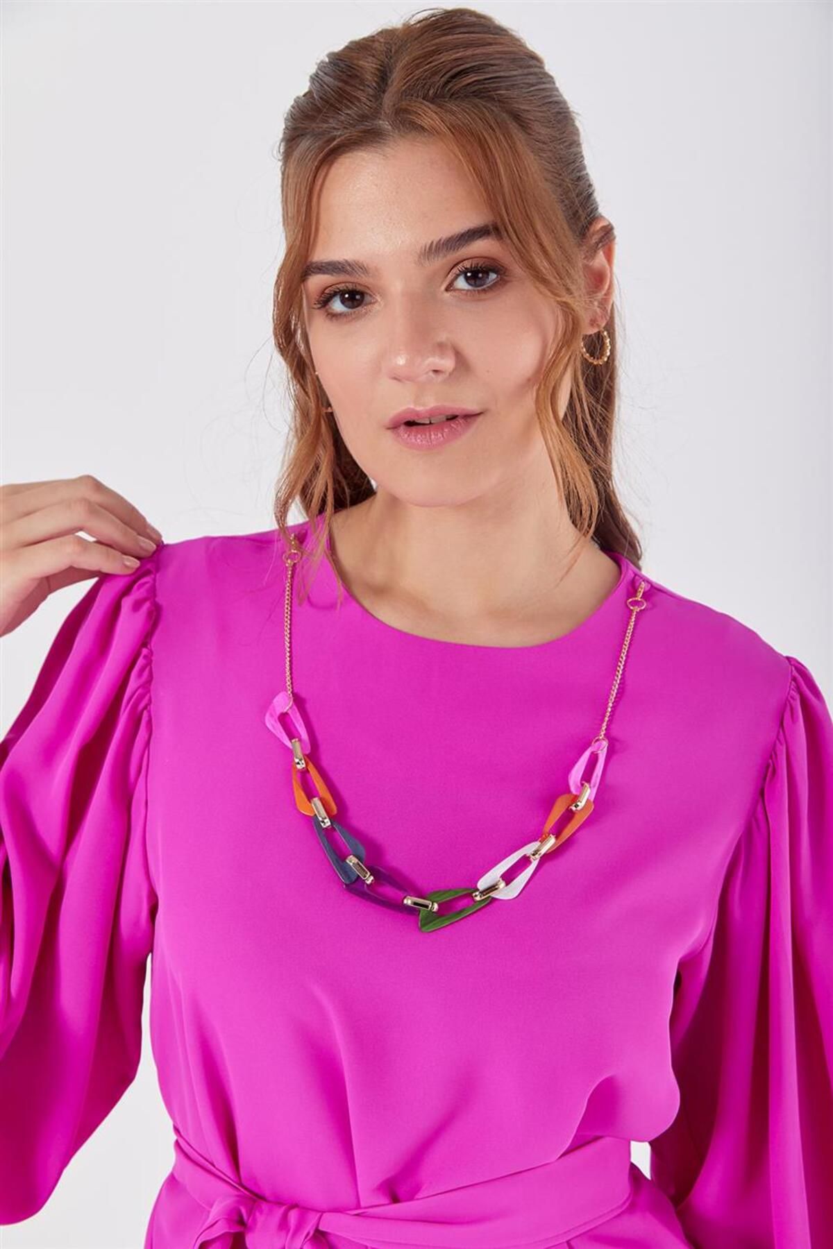 Renkli Kolye Detaylı Pembe Tunik Renkli Kolye Detaylı Pembe Tunik