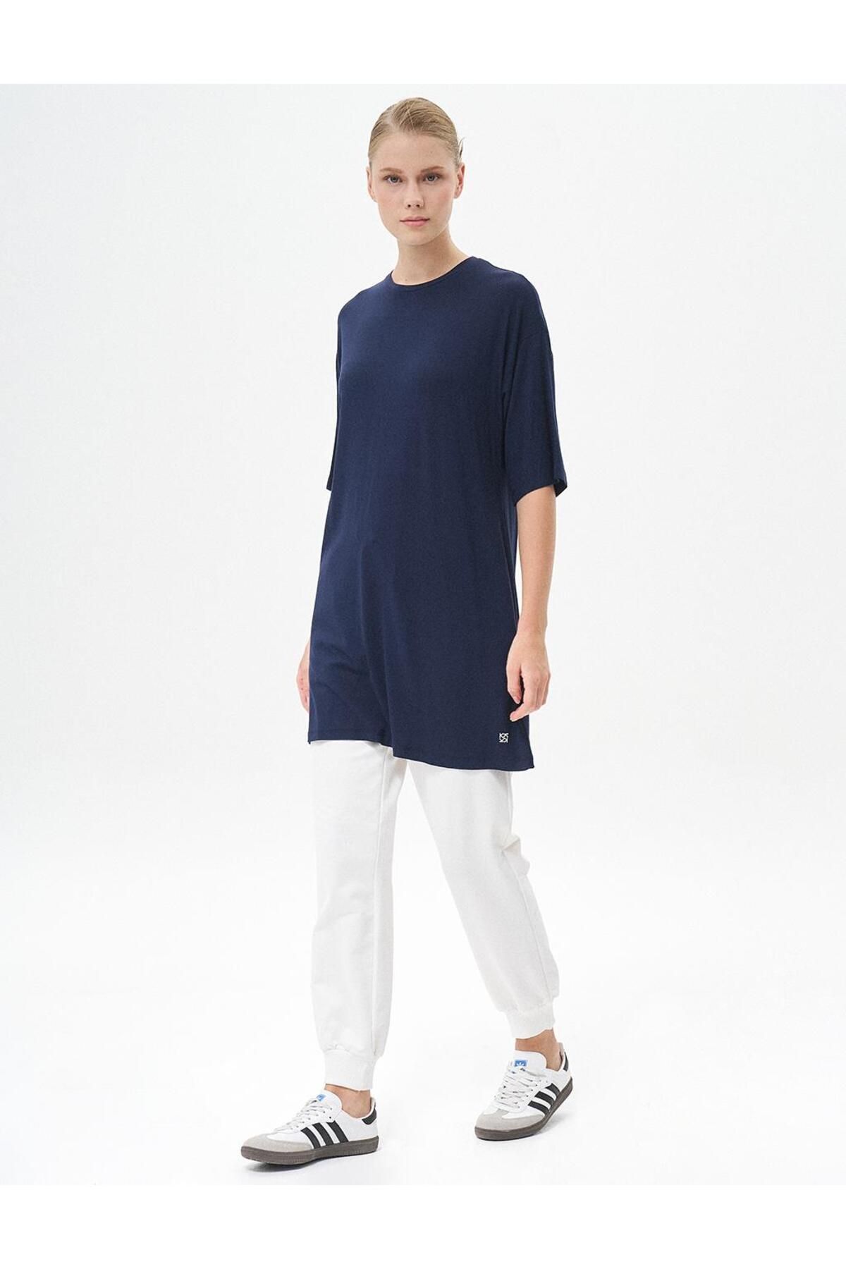 Sıfır Yaka Basic Kısa Kollu T-shirt Lacivert Sıfır Yaka Basic Kısa Kollu T-shirt Lacivert