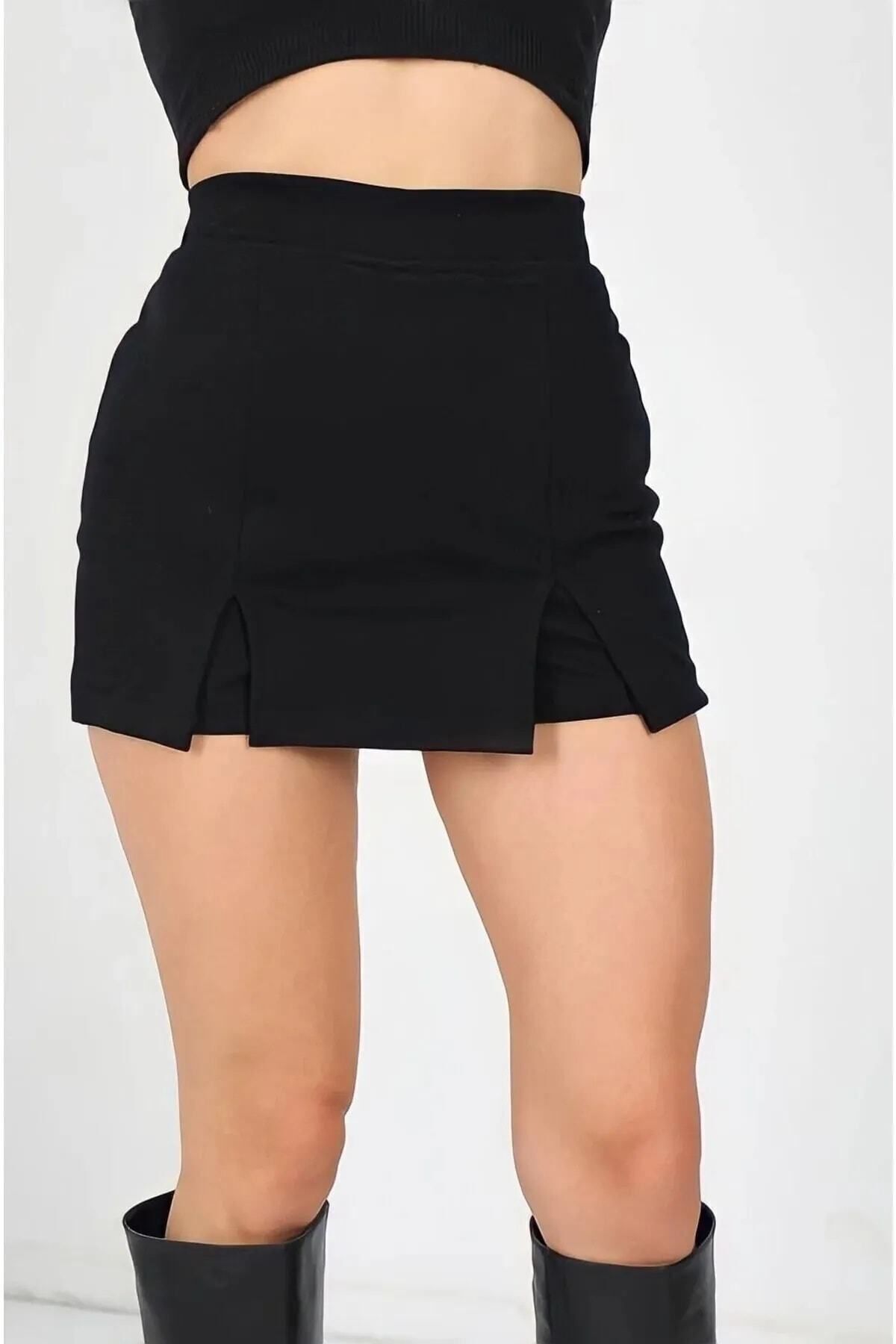 Siyah Mini Yırtmaçlı Şort Etek Çelik Örme Likralı Siyah Mini Yırtmaçlı Şort Etek Çelik Örme Likralı