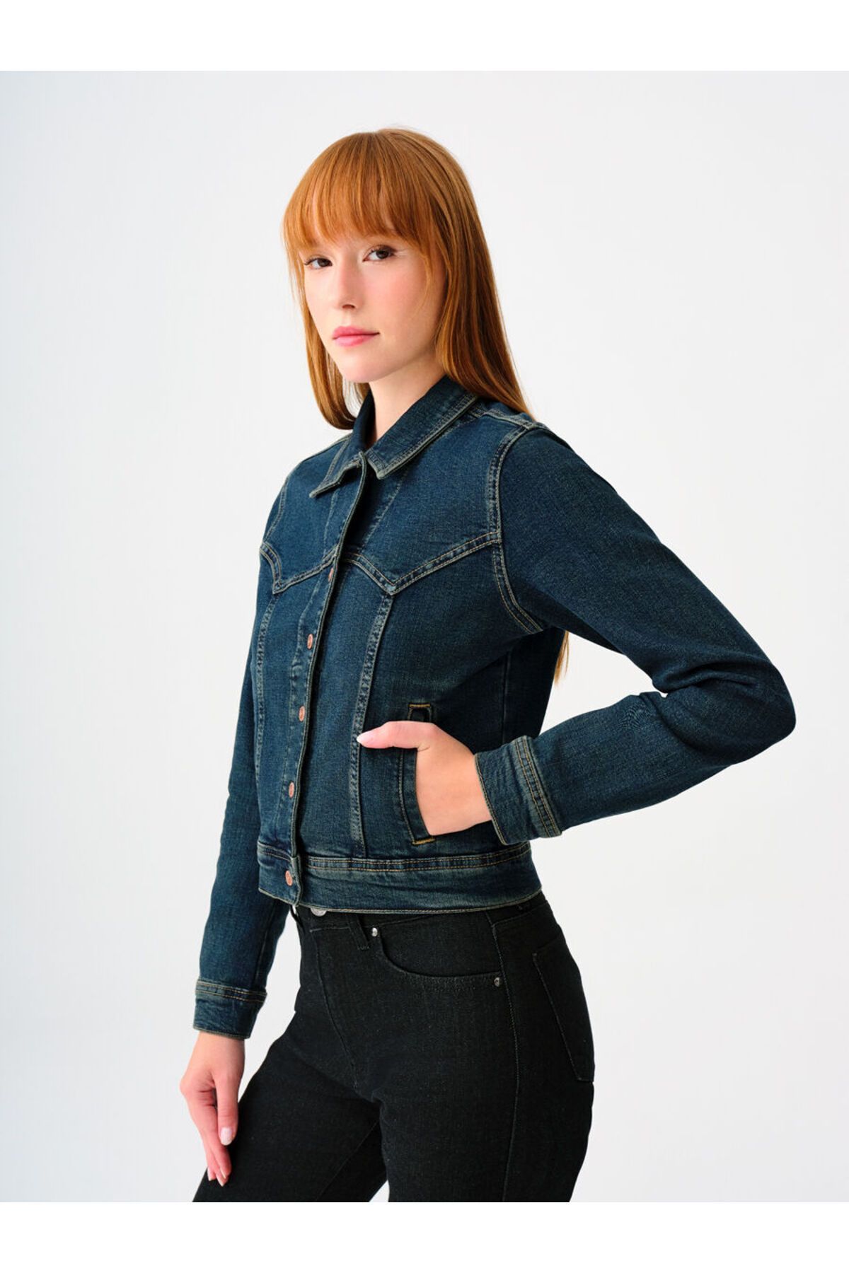 Slim Fit Kadın Ceket Slim Fit Kadın Ceket