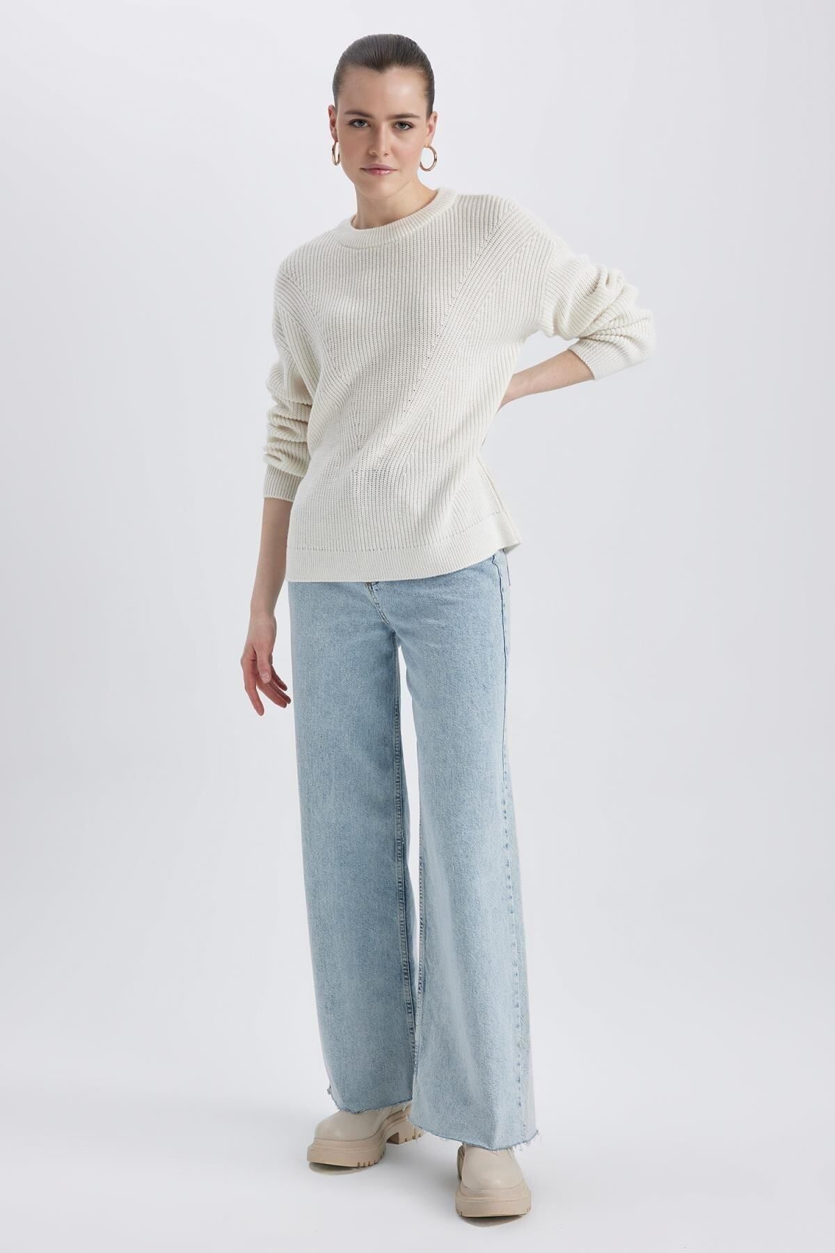 Regular Fit Bisiklet Yaka Basic Kazak H6905az23wn Regular Fit Bisiklet Yaka Basic Kazak H6905az23wn