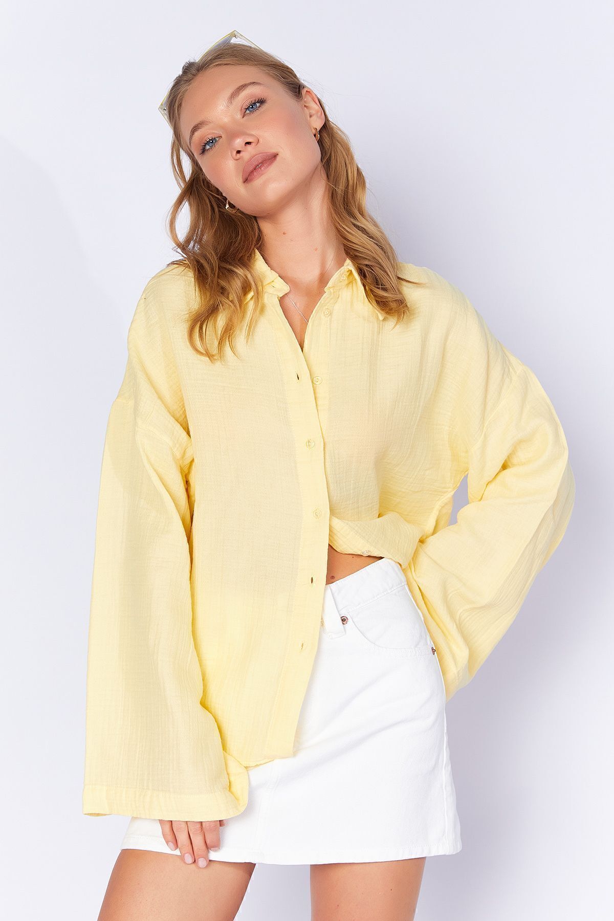 Limon Sarı Kolları Salaş Yıkamalı Müslin Oversize Rahat Kalıp Kadın Basic Gömlek| Mks166881-01-6881 Limon Sarı Kolları Salaş Yıkamalı Müslin Oversize Rahat Kalıp Kadın Basic Gömlek| Mks166881-01-6881