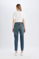 Lina Mom Fit Yüksek Bel Rahat Kalıp Hafif Dar Paça Bilek Boy Jean Yıkamalı Pantolon 3161907 Lina Mom Fit Yüksek Bel Rahat Kalıp Hafif Dar Paça Bilek Boy Jean Yıkamalı Pantolon 3161907