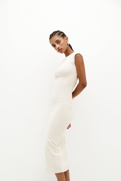 Sırt dekolteli midi elbise