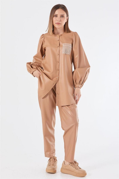 Sıfır Yaka Suni Deri Bej Bluz Sıfır Yaka Suni Deri Bej Bluz