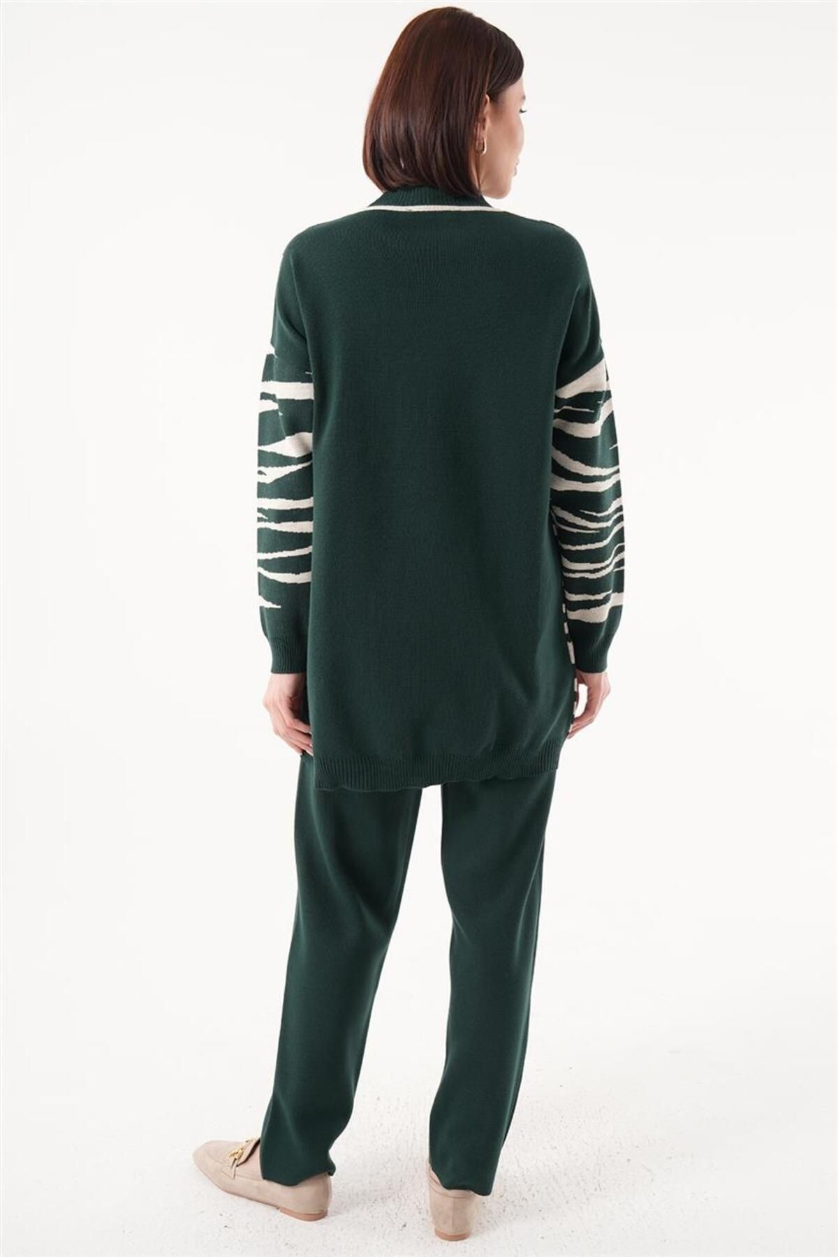 Zebra Çizgili Triko Tunik-pantolon Krem-yeşil Ikili Takım Zebra Çizgili Triko Tunik-pantolon Krem-yeşil Ikili Takım