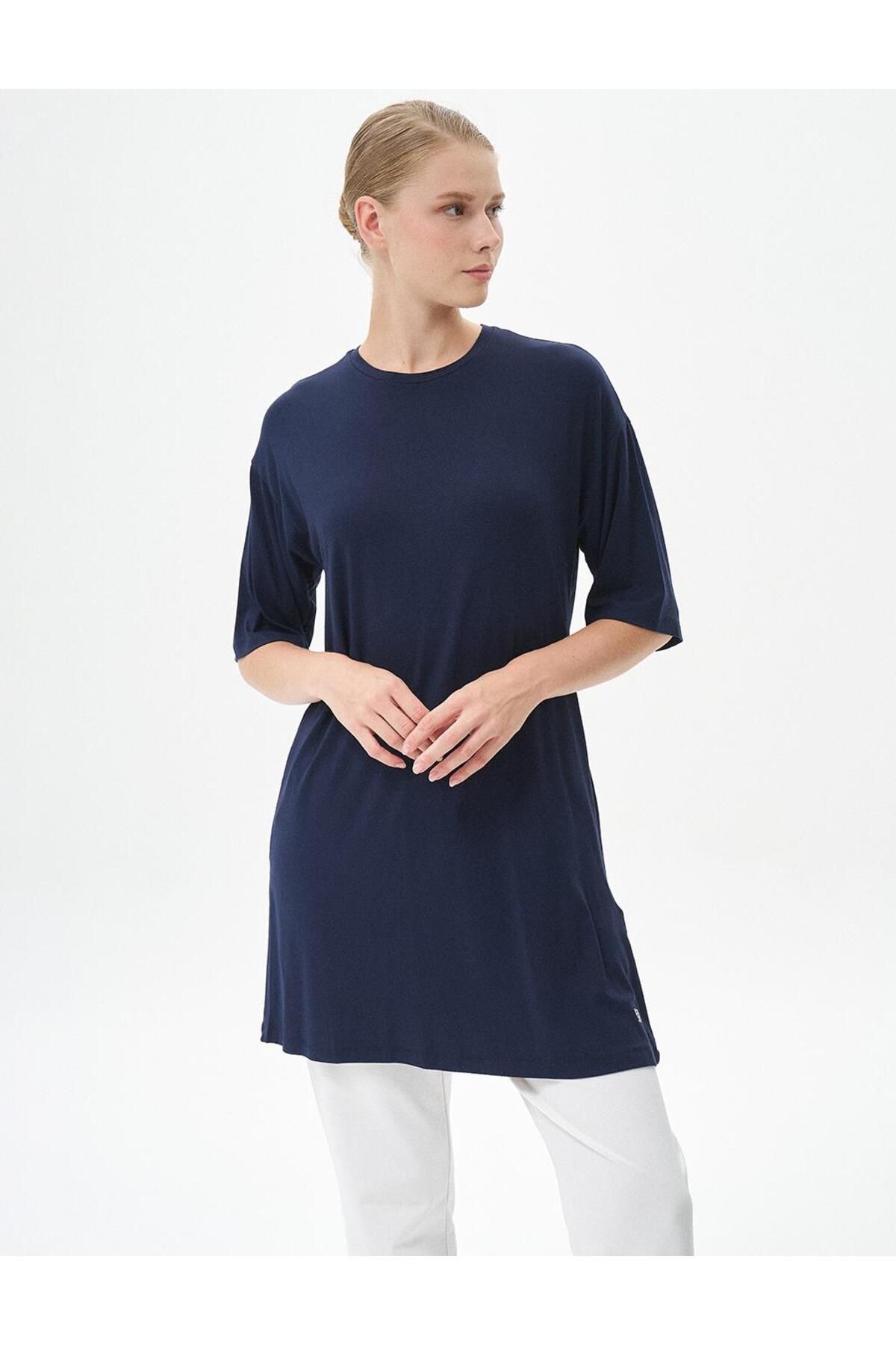 Sıfır Yaka Basic Kısa Kollu T-shirt Lacivert Sıfır Yaka Basic Kısa Kollu T-shirt Lacivert