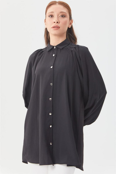 Kolları Lastikli Siyah Gömlek Kolları Lastikli Siyah Gömlek
