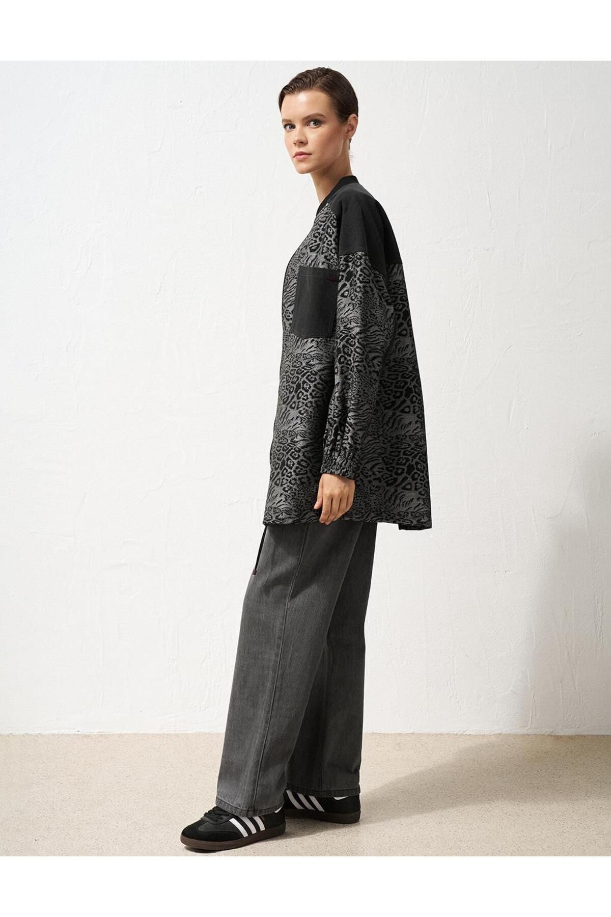 Leopar Desenli Garnili Tunik Siyah Leopar Desenli Garnili Tunik Siyah