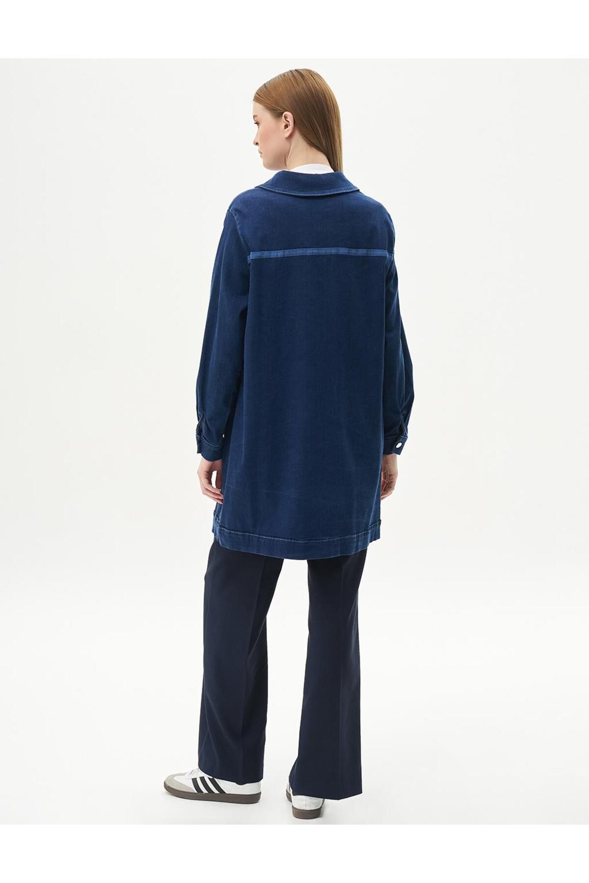 Taş İşlemeli Cepli Denim Ceket Koyu Lacivert Taş İşlemeli Cepli Denim Ceket Koyu Lacivert