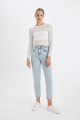 Lina Mom Fit Yüksek Bel Rahat Kalıp Hafif Dar Paça Bilek Boy Jean Yıkamalı Pantolon D4303ax24au Lina Mom Fit Yüksek Bel Rahat Kalıp Hafif Dar Paça Bilek Boy Jean Yıkamalı Pantolon D4303ax24au