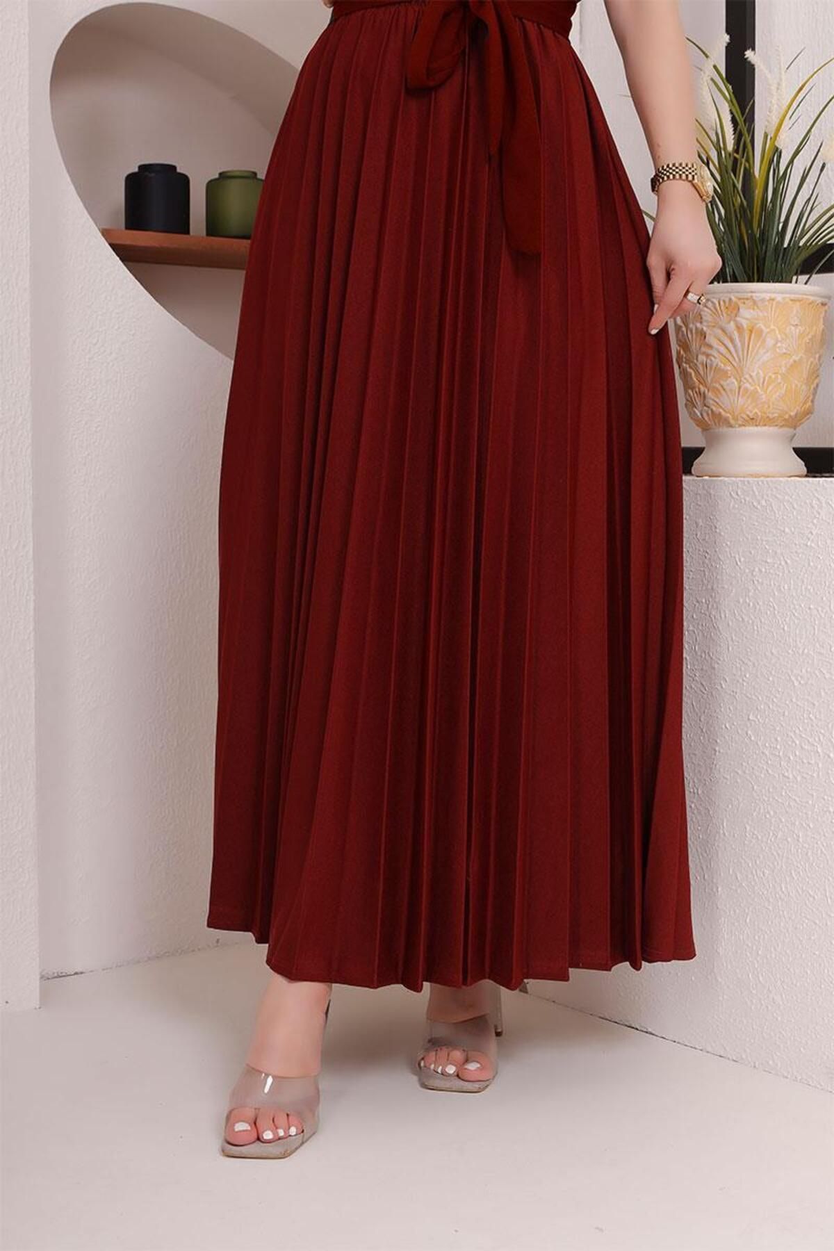 Kuşak Detaylı Piliseli Tesettür Etek BRC1505 Bordo Kuşak Detaylı Piliseli Tesettür Etek BRC1505 Bordo