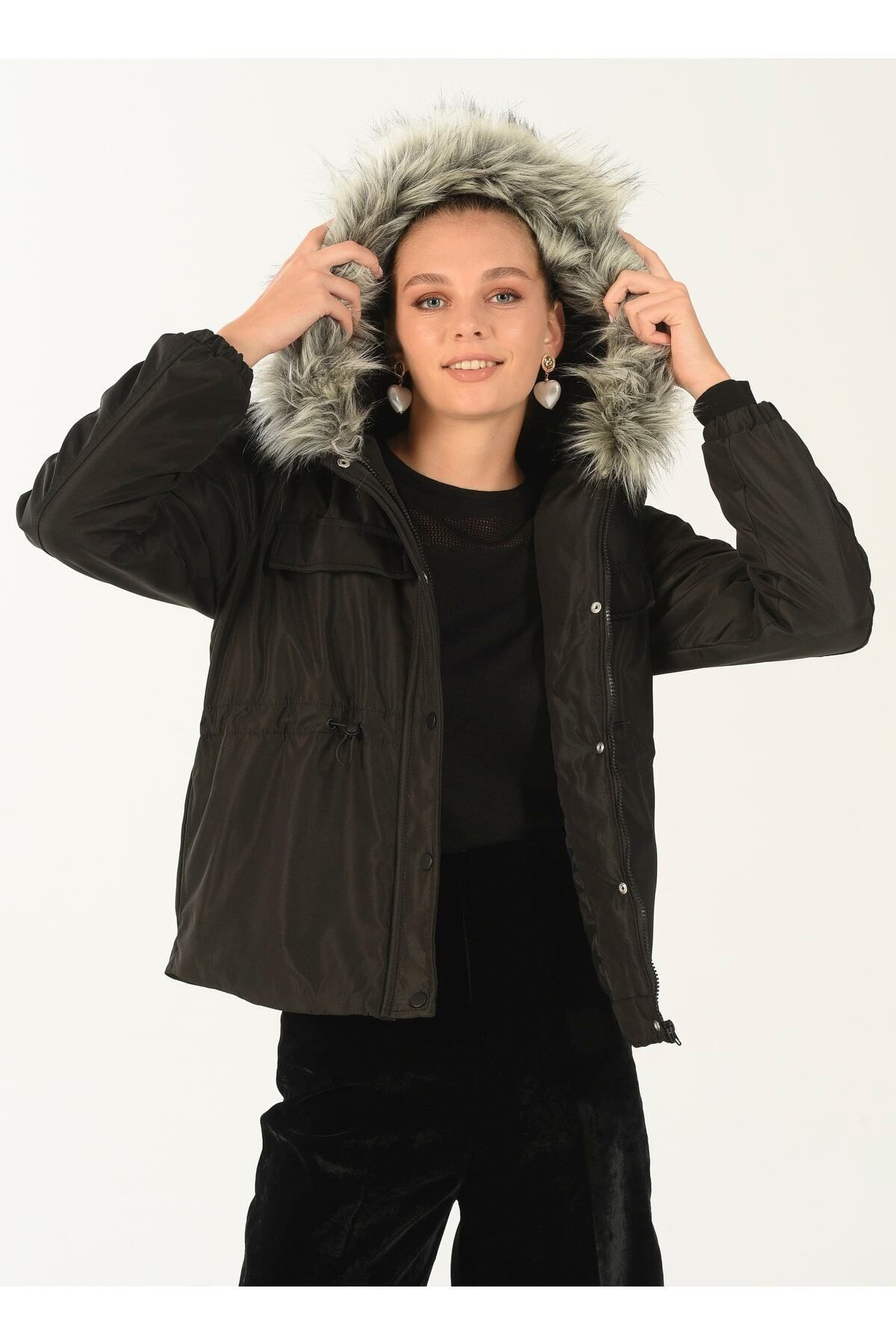 Siyah Kadın Şişme Mont Parka2 Siyah Kadın Şişme Mont Parka2