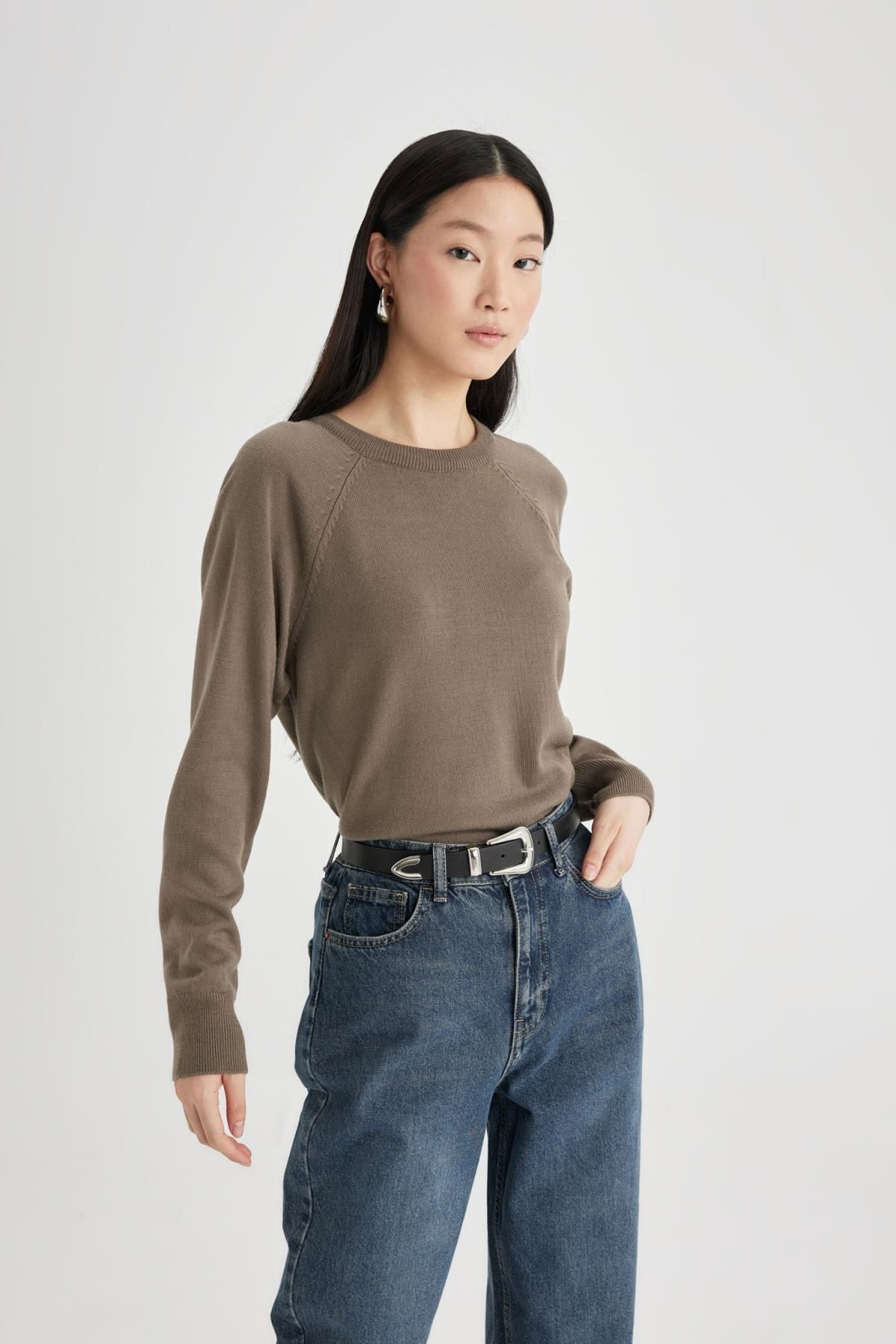 Regular Fit Yumuşak Dokulu Bisiklet Yaka Basic Düz Triko Kazak I6913az24wn Regular Fit Yumuşak Dokulu Bisiklet Yaka Basic Düz Triko Kazak I6913az24wn