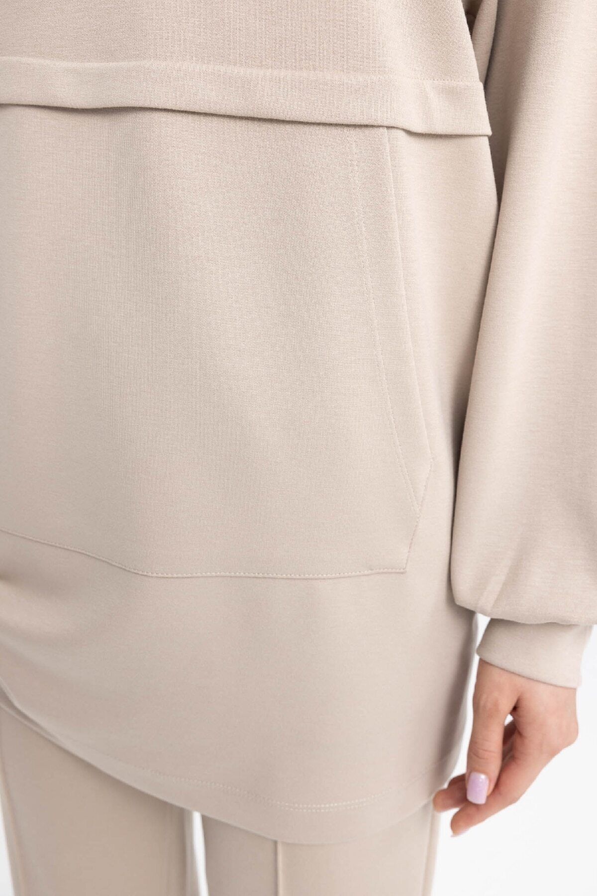 Regular Fit Bisiklet Yaka Kanguru Cepli Basic Düz Sweatshirt Tunik B0039ax24au Regular Fit Bisiklet Yaka Kanguru Cepli Basic Düz Sweatshirt Tunik B0039ax24au