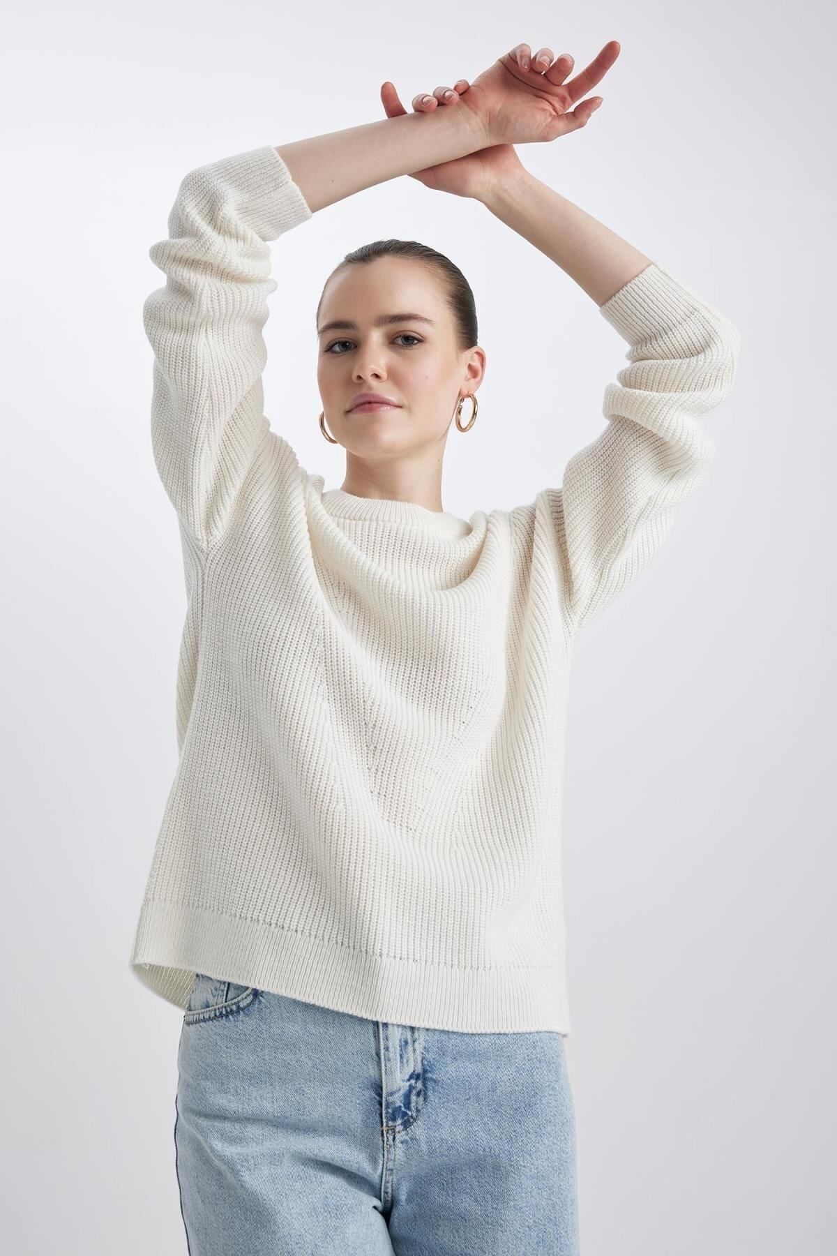 Regular Fit Bisiklet Yaka Basic Kazak H6905az23wn Regular Fit Bisiklet Yaka Basic Kazak H6905az23wn