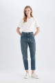 Lina Mom Fit Yüksek Bel Rahat Kalıp Hafif Dar Paça Bilek Boy Jean Yıkamalı Pantolon 3161907 Lina Mom Fit Yüksek Bel Rahat Kalıp Hafif Dar Paça Bilek Boy Jean Yıkamalı Pantolon 3161907
